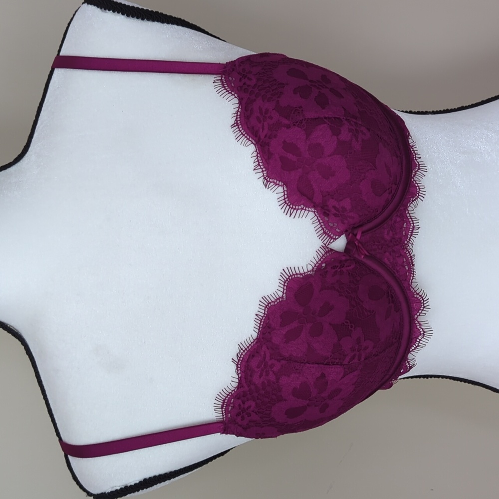 Victoria's Secret T-Shirt Lightly Lined Floral Demi Underwire Bra 34C Purple